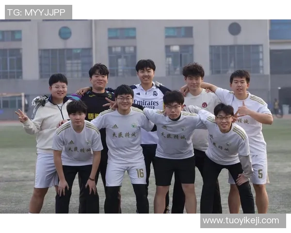 球星亲授高效足球训练方法全解析助你快速提升比赛实战能力 球星亲授高效足球训练方法全解析助你快速提升比赛实战能力