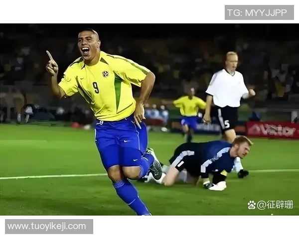 足球球星排名1000名次揭晓全面解读巨星风采与历史地位 足球球星排名1000名次揭晓全面解读巨星风采与历史地位